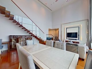 Condo en venta de 3 habitaciones en Khlong Toei, Bangkok