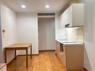 Condo en alquiler de 2 habitaciones en Phra Khanong, Bangkok