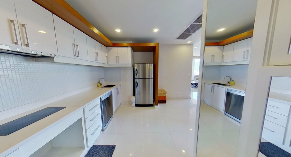 For rent 2 bedrooms condo in Mueang Phuket, Phuket