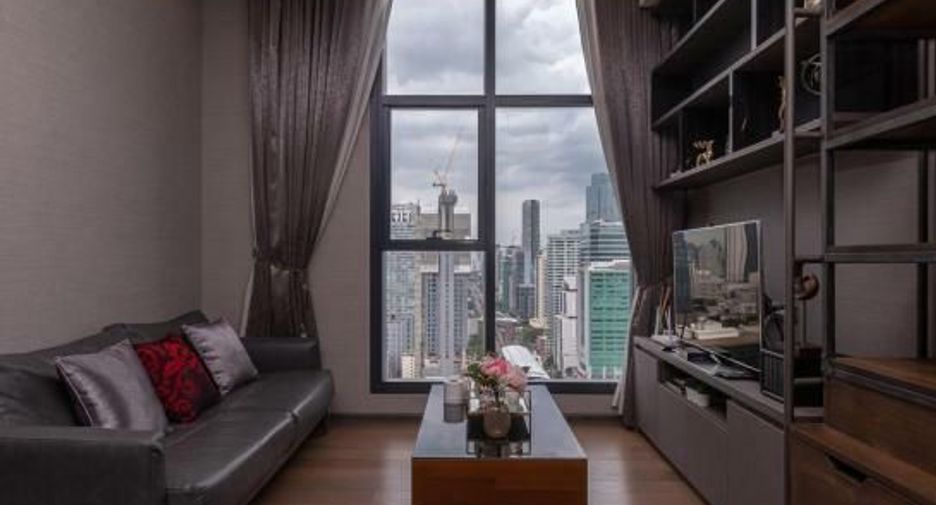 À louer 3 chambres condo à Sathon, Bangkok