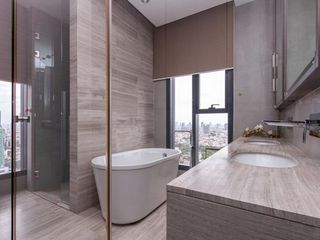 For rent 3 bedrooms condo in Sathon, Bangkok