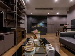 For rent 3 bedrooms condo in Sathon, Bangkok