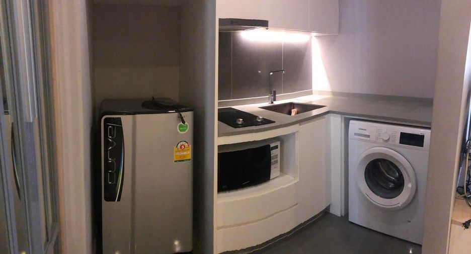 For rent 1 bed condo in Watthana, Bangkok
