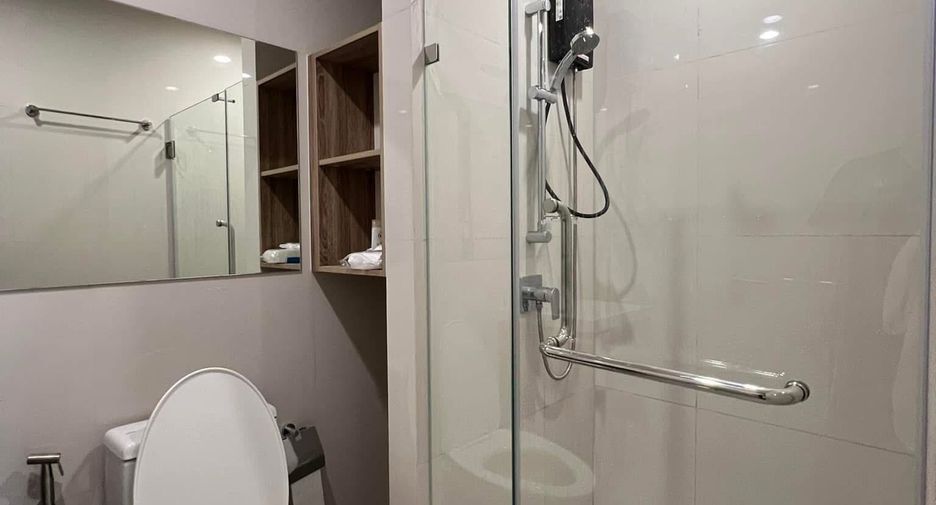 For rent 1 bed condo in Bangkok Noi, Bangkok