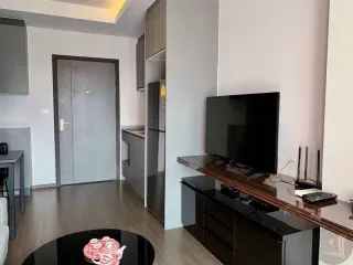 出售 和 出租 1 卧室 公寓 在 Phra Khanong, 曼谷