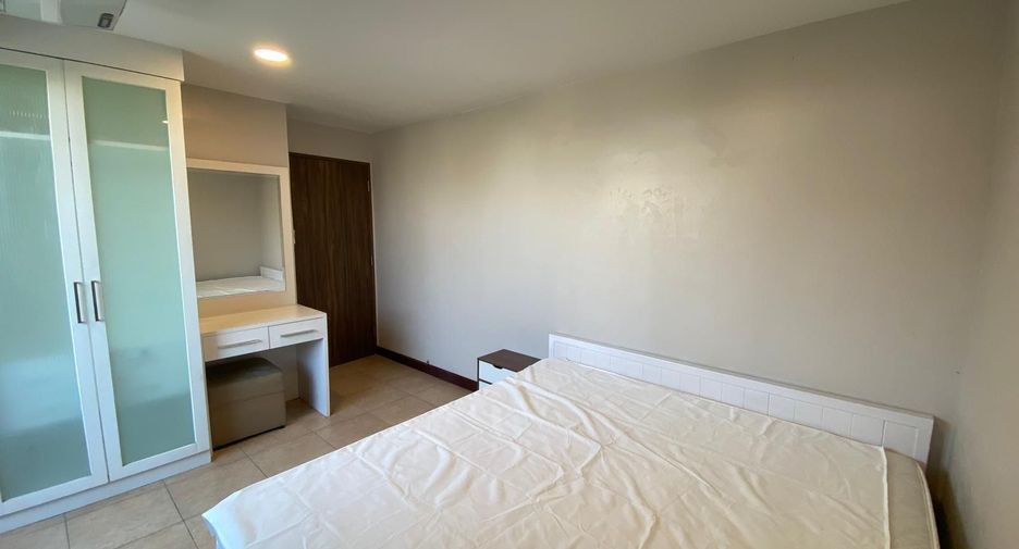 À louer 3 chambres condo à Watthana, Bangkok