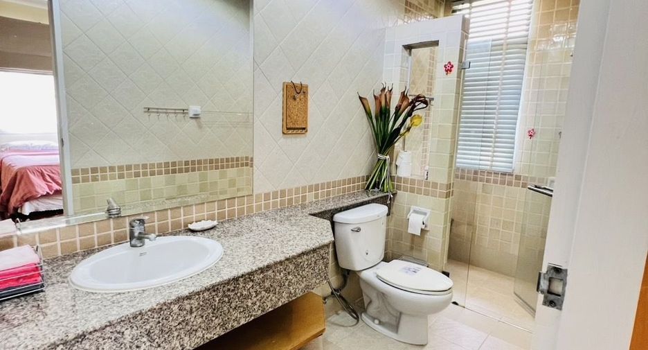 For rent 4 bedrooms house in Prawet, Bangkok