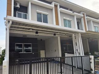 Аренда 3 спальни таунхаус в Bang Phli, Самутпракан