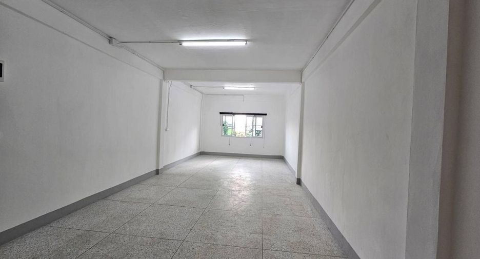 Gewerbefläche zur Miete in Bang Na, Bangkok
