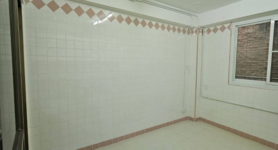 Gewerbefläche zur Miete in Bang Na, Bangkok