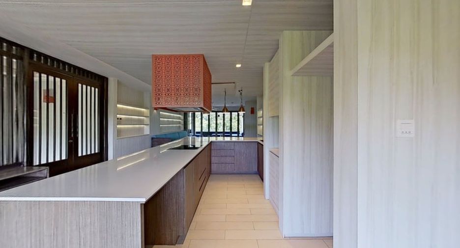 For sale and for rent 3 bedrooms condo in Thalang, Phuket