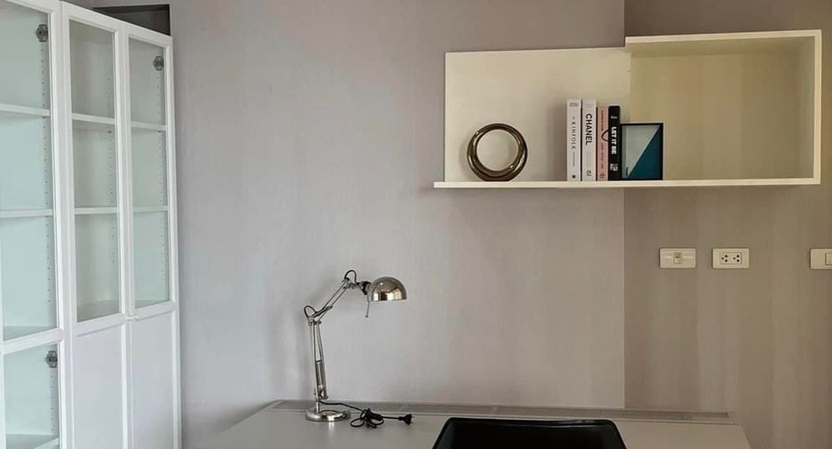 For rent 2 bedrooms condo in Bang Na, Bangkok