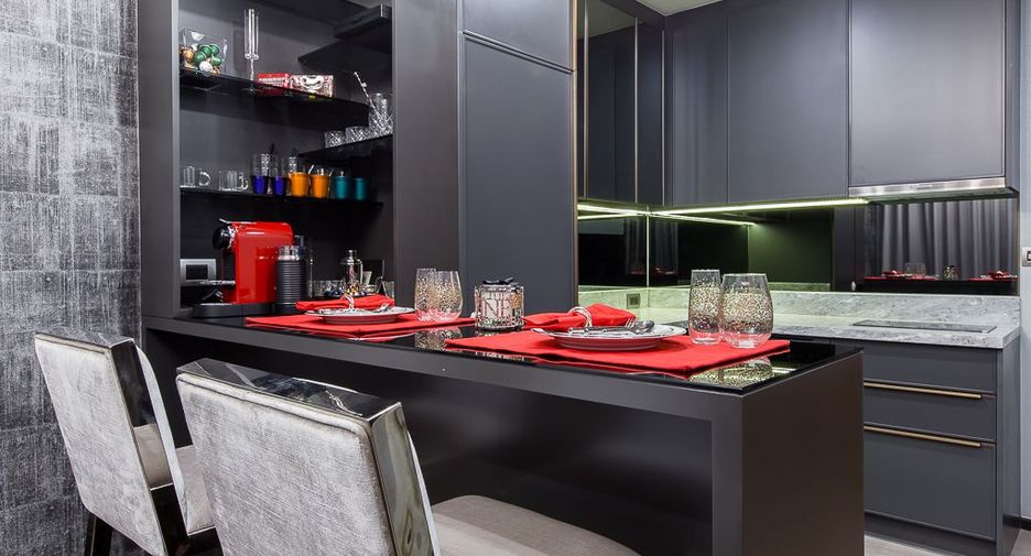 For rent 1 bed condo in Phaya Thai, Bangkok