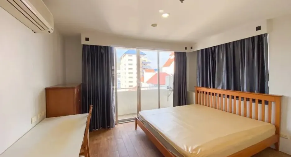 For rent 2 ベッドルーム condo in Watthana, Bangkok