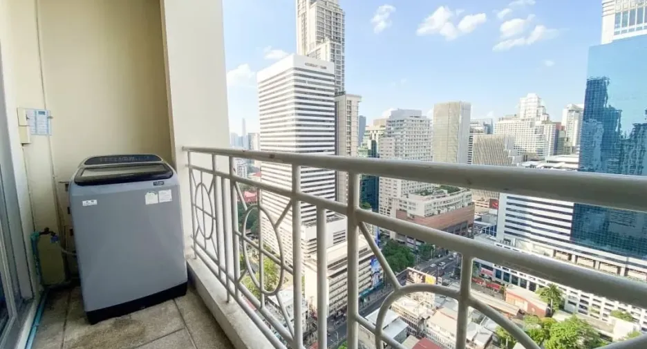 For rent 2 ベッドルーム condo in Watthana, Bangkok