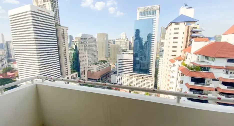 For rent 2 ベッドルーム condo in Watthana, Bangkok