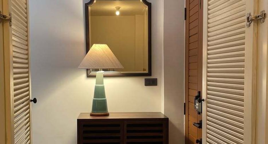 For rent 3 bedrooms townhouse in Watthana, Bangkok