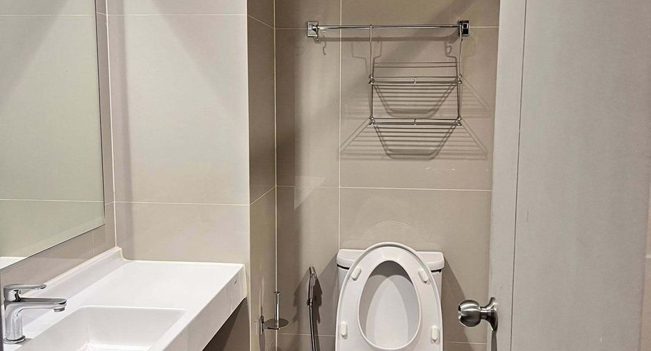 For rent studio condo in Phra Khanong, Bangkok