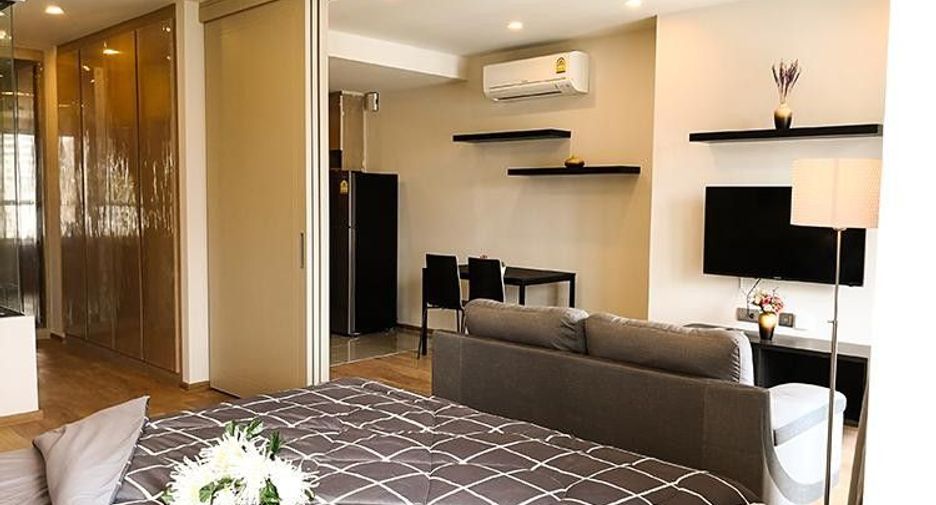 Wohnung zur Miete mit 1 Zimmer in Pathum Wan, Bangkok