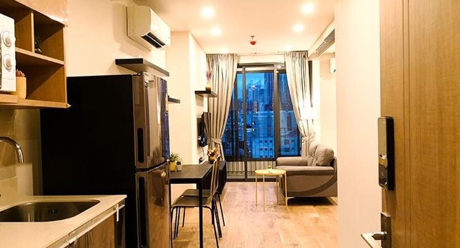 Wohnung zur Miete mit 1 Zimmer in Pathum Wan, Bangkok