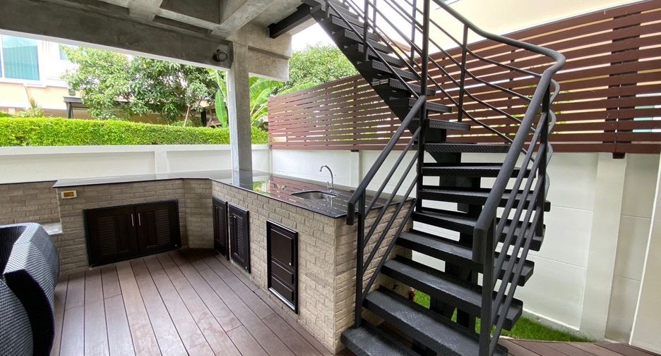 Haus zum Kauf mit 5 Zimmer in Prawet, Bangkok