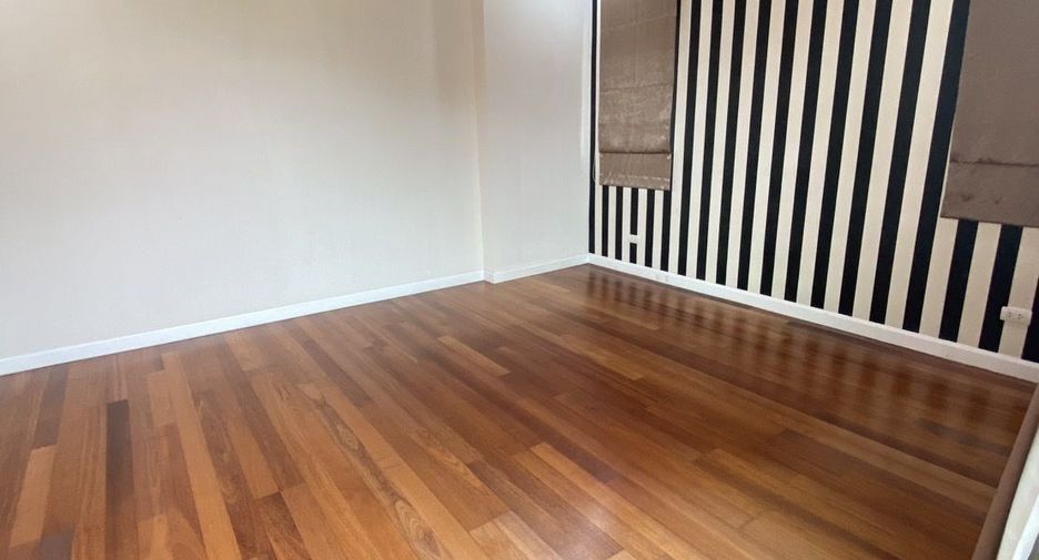 Haus zum Kauf mit 5 Zimmer in Prawet, Bangkok
