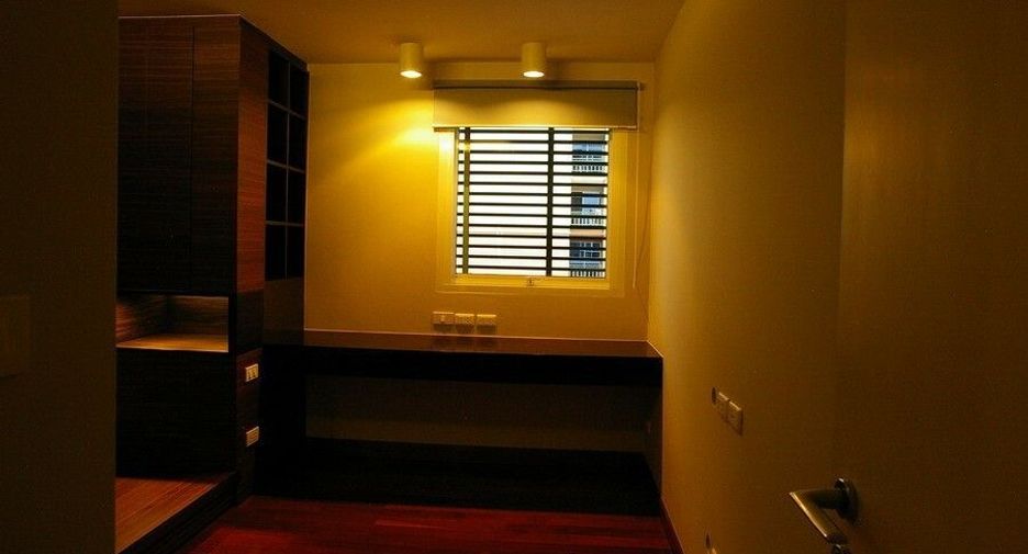 ให้เช่า 2 ห้องนอน คอนโด ใน วัฒนา, กรุงเทพฯ