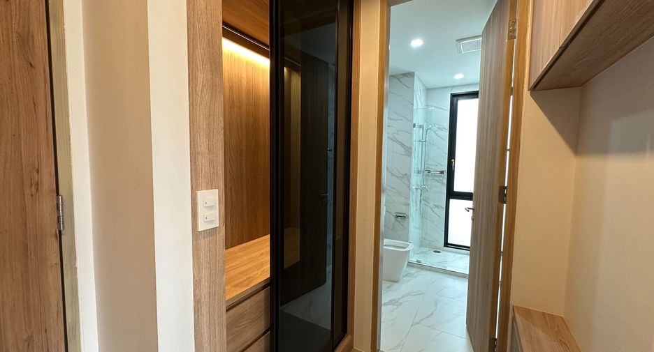 For rent 1 bed condo in Pathum Wan, Bangkok