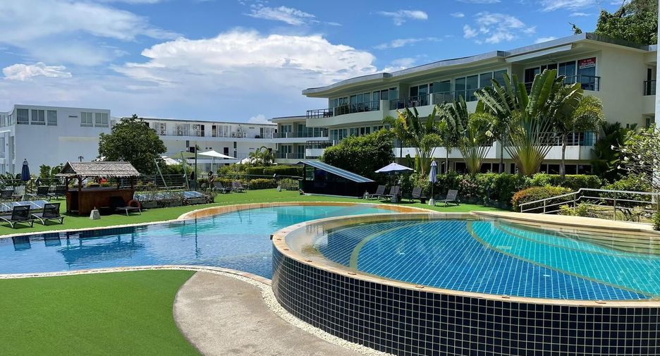 For rent 2 bedrooms condo in Mueang Phuket, Phuket