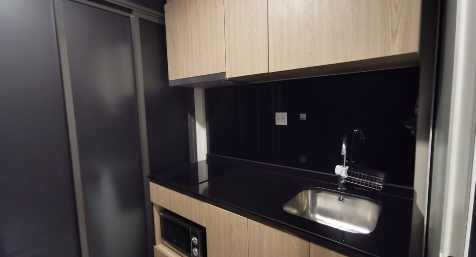 For rent 1 bed condo in Phra Khanong, Bangkok