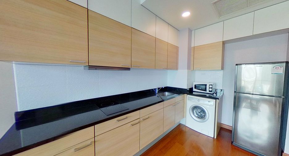 For rent 1 bed condo in Pathum Wan, Bangkok