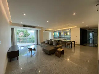 For rent 3 bedrooms apartment in Watthana, Bangkok