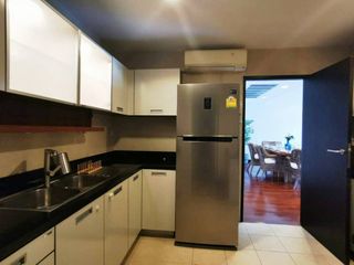 Wohnung zur Miete mit 3 Zimmer in Khlong Toei, Bangkok