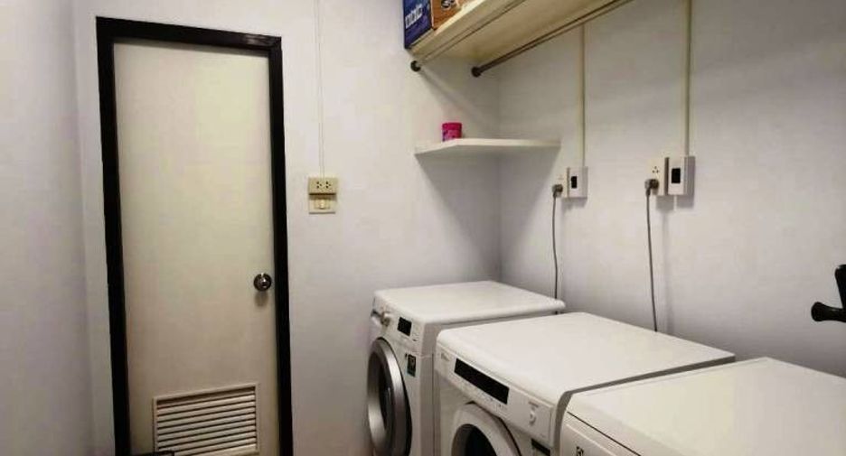 For rent 3 ベッドルーム condo in Khlong Toei, Bangkok