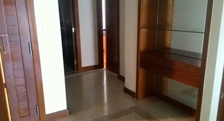 For rent 3 ベッドルーム condo in Sathon, Bangkok