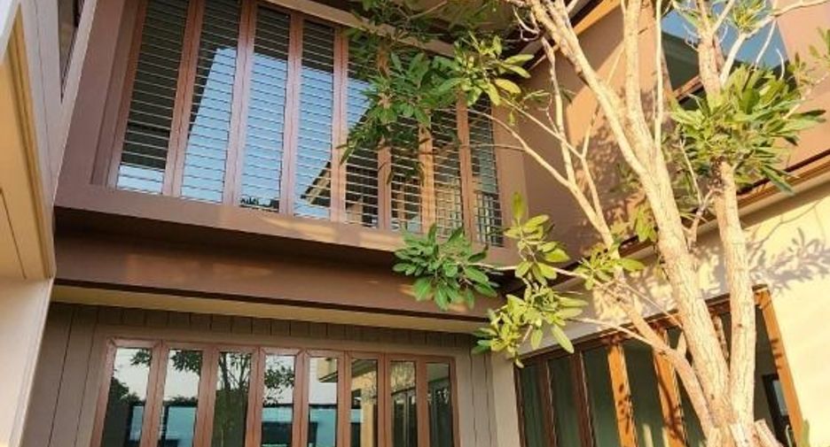 Продажа 4 спальни дом в Банг Капи, Бангкок