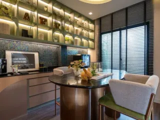 For sale 4 bedrooms house in Saphan Sung, Bangkok