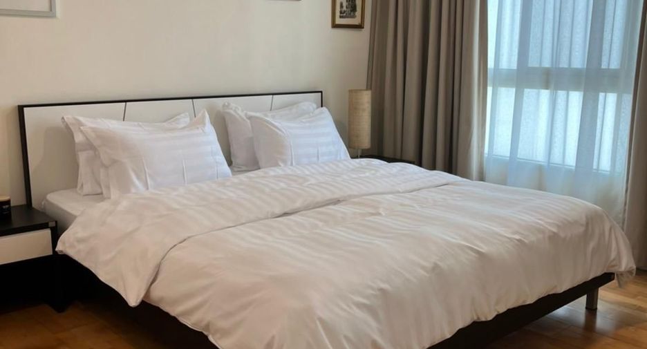 For rent 1 bed condo in Sathon, Bangkok