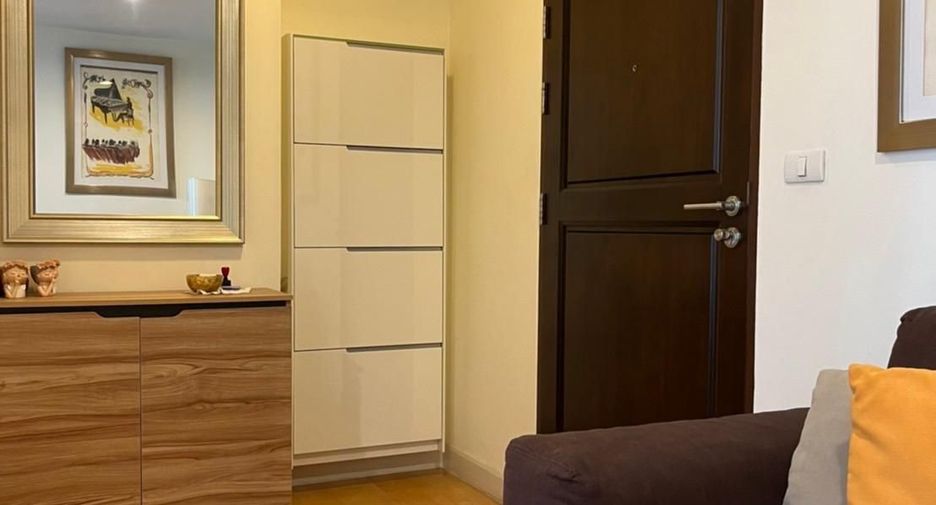 For rent 1 bed condo in Sathon, Bangkok