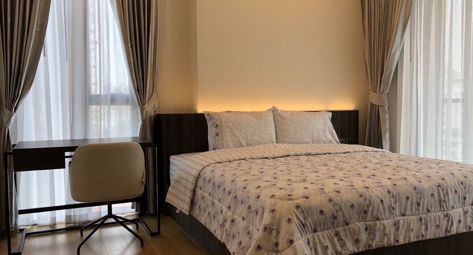 For rent 3 bedrooms condo in Watthana, Bangkok