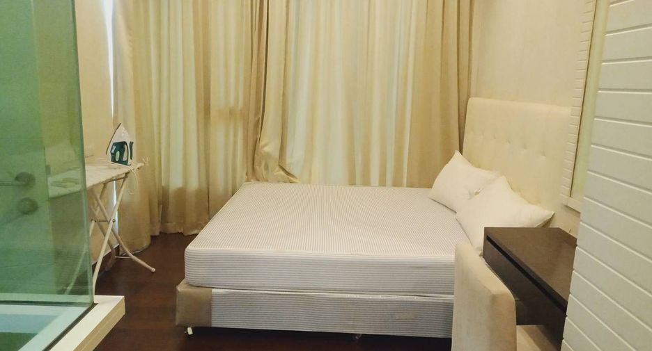 À louer 1 chambre condo à Watthana, Bangkok