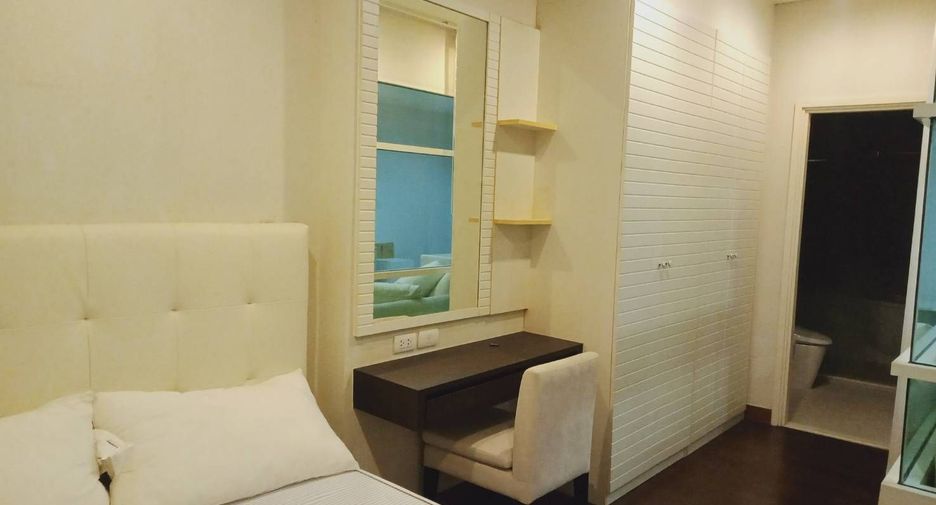 À louer 1 chambre condo à Watthana, Bangkok