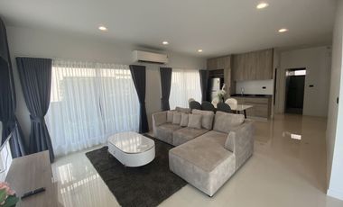 For rent 4 bedrooms house in Bang Kapi, Bangkok