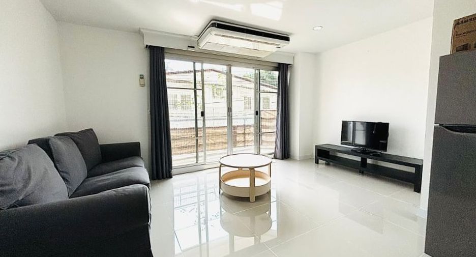 Condo en alquiler de 2 habitaciones en Khlong Toei, Bangkok