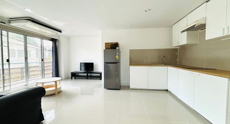 Condo en alquiler de 2 habitaciones en Khlong Toei, Bangkok