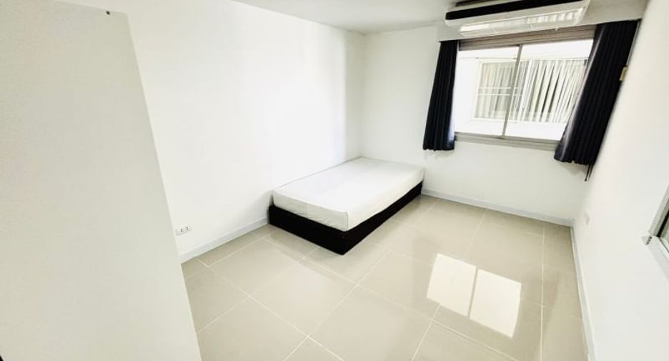 Condo en alquiler de 2 habitaciones en Khlong Toei, Bangkok