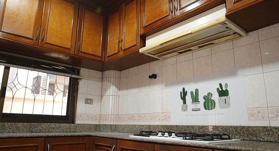 For rent 3 bedrooms house in Khan Na Yao, Bangkok