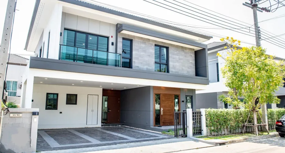 For rent 5 ベッドルーム house in Bang Phli, Samut Prakan