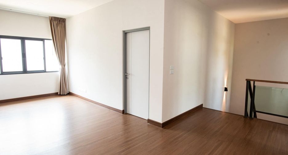 For rent 5 ベッドルーム house in Bang Phli, Samut Prakan