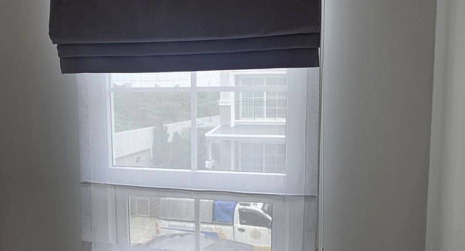 For rent 4 bedrooms house in Mueang Samut Prakan, Samut Prakan
